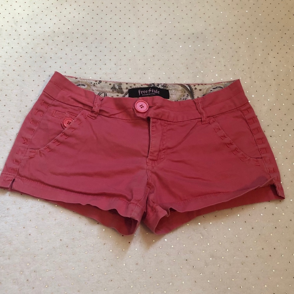 Freestyle Revolution - Coral/Pink Shorts -Size 5